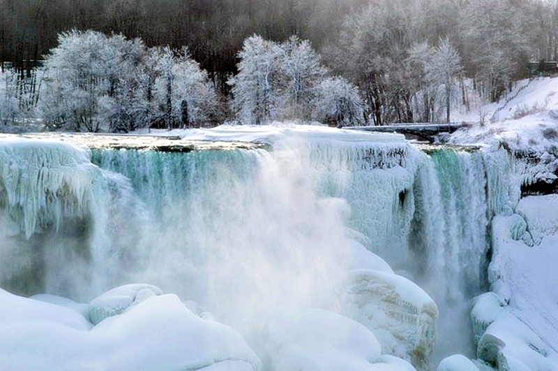 Frozen Niagara